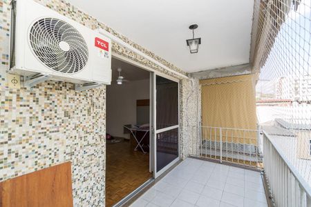 Apartamento à venda com 97m², 2 quartos e 1 vaga Apartamento à venda com 97m², 2 quartos e 1 vagaVaranda da Sala