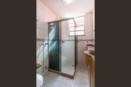 Apartamento à venda com 97m², 2 quartos e 1 vaga Apartamento à venda com 97m², 2 quartos e 1 vagaBanheiro