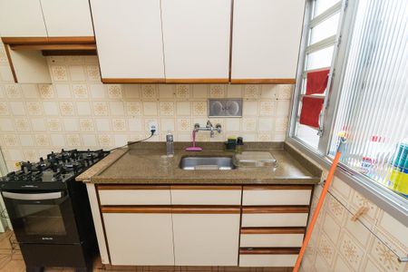 Apartamento à venda com 97m², 2 quartos e 1 vaga Apartamento à venda com 97m², 2 quartos e 1 vagaCozinha