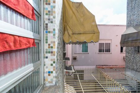 Apartamento à venda com 97m², 2 quartos e 1 vaga Apartamento à venda com 97m², 2 quartos e 1 vagaVista da Área de Serviço