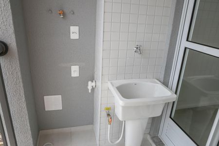 Apartamento à venda com 42m², 2 quartos e 1 vaga Apartamento à venda com 42m², 2 quartos e 1 vagaÁrea de serviço