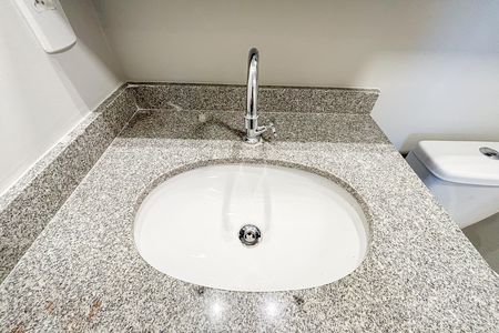 Apartamento à venda com 42m², 2 quartos e 1 vaga Apartamento à venda com 42m², 2 quartos e 1 vagaBanheiro
