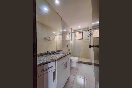 Apartamento à venda com 112m², 3 quartos e 2 vagasBanheiro da Suíte