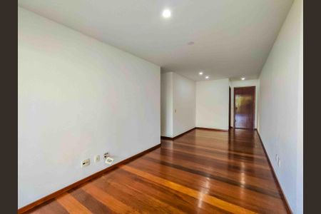 Apartamento à venda com 112m², 3 quartos e 2 vagasSala