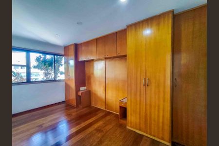 Apartamento à venda com 112m², 3 quartos e 2 vagasSuíte