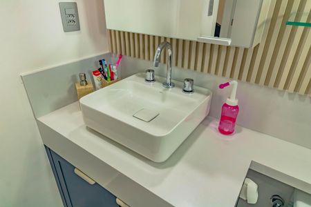 Casa à venda com 141m², 3 quartos e 2 vagas Casa à venda com 141m², 3 quartos e 2 vagasBanheiro Quarto 3