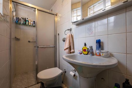 Casa à venda com 102m², 2 quartos e 2 vagasEdícula