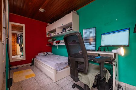 Casa à venda com 102m², 2 quartos e 2 vagasEdícula