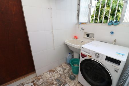 Apartamento à venda com 78m², 3 quartos e 1 vagaÁrea de Serviço