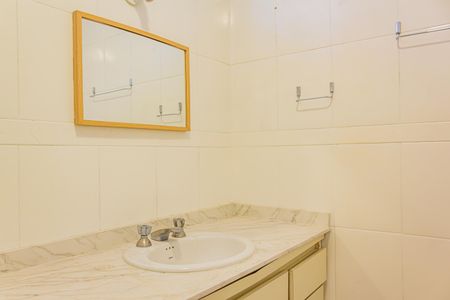 Casa à venda com 276m², 4 quartos e 4 vagasBanheiro da Suíte