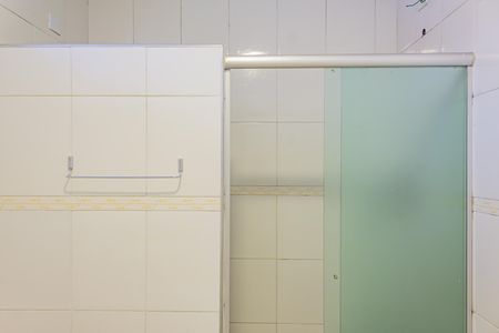 Casa à venda com 276m², 4 quartos e 4 vagasBanheiro Social