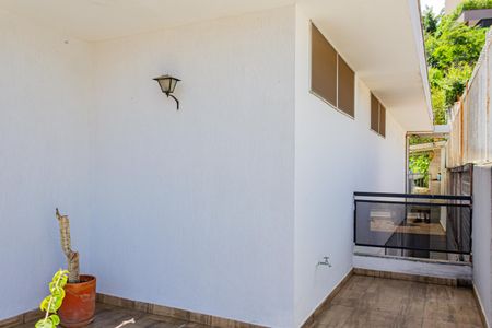 Casa à venda com 276m², 4 quartos e 4 vagasVaranda da Suíte