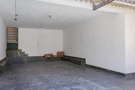 Casa à venda com 276m², 4 quartos e 4 vagasGaragem