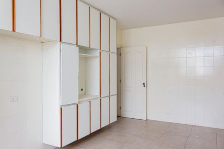 Casa à venda com 276m², 4 quartos e 4 vagasCozinha