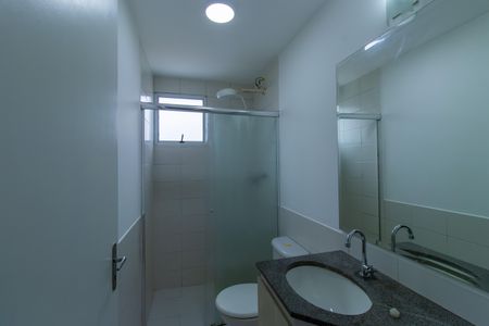 Casa de condomínio para alugar com 61m², 2 quartos e 2 vagasBanheiro