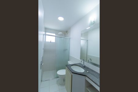 Casa de condomínio para alugar com 61m², 2 quartos e 2 vagasBanheiro