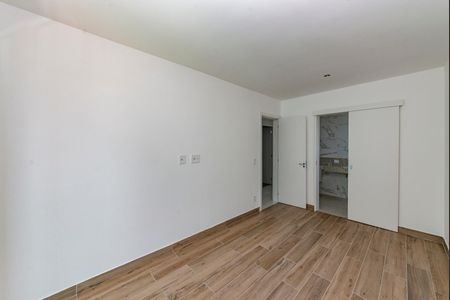 Apartamento à venda com 163m², 4 quartos e 3 vagas Apartamento à venda com 163m², 4 quartos e 3 vagasSuíte