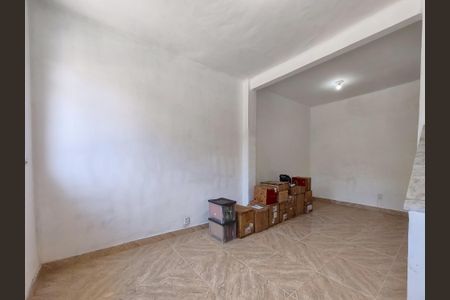 Casa à venda com 100m², 2 quartos e sem vagaSala