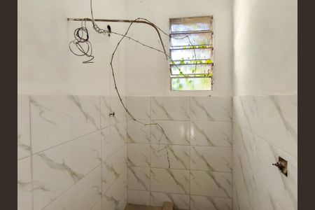 Casa à venda com 100m², 2 quartos e sem vagaBanheiro Corredor