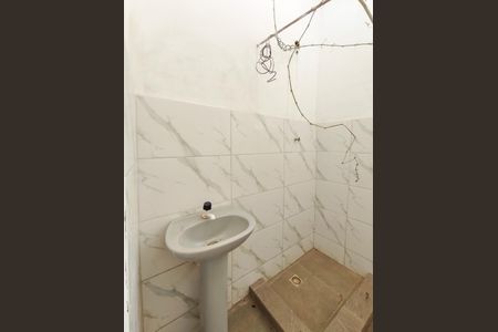 Casa à venda com 100m², 2 quartos e sem vagaBanheiro Corredor