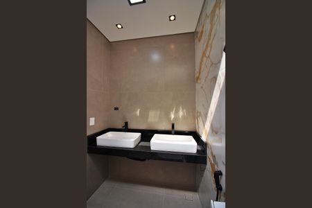 Casa à venda com 190m², 3 quartos e 4 vagasQuarto 1 - Suíte Banheiro