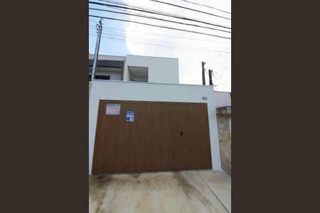 Casa à venda com 190m², 3 quartos e 4 vagasFachada