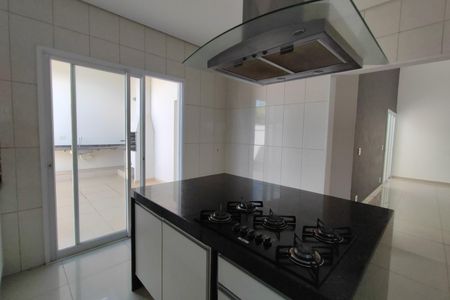 Casa de condomínio à venda com 200m², 3 quartos e 4 vagas Casa de condomínio à venda com 200m², 3 quartos e 4 vagasCozinha