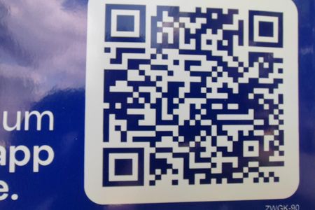 Casa de condomínio à venda com 200m², 3 quartos e 4 vagas Casa de condomínio à venda com 200m², 3 quartos e 4 vagasPLACA INSTALADA NA FACHADA