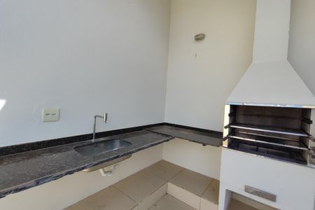 Casa de condomínio à venda com 200m², 3 quartos e 4 vagas Casa de condomínio à venda com 200m², 3 quartos e 4 vagasÁrea gourmet