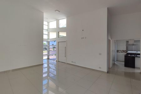 Casa de condomínio à venda com 200m², 3 quartos e 4 vagas Casa de condomínio à venda com 200m², 3 quartos e 4 vagasSala