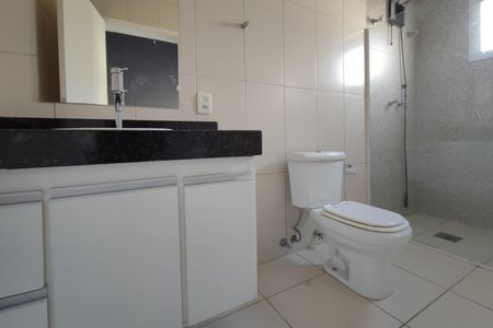 Casa de condomínio à venda com 200m², 3 quartos e 4 vagas Casa de condomínio à venda com 200m², 3 quartos e 4 vagasBanheiro Suíte 3