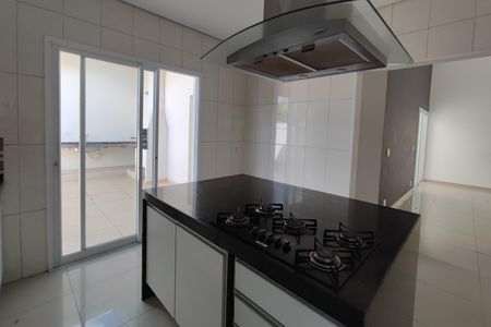 Casa de condomínio à venda com 200m², 3 quartos e 4 vagas Casa de condomínio à venda com 200m², 3 quartos e 4 vagasCozinha
