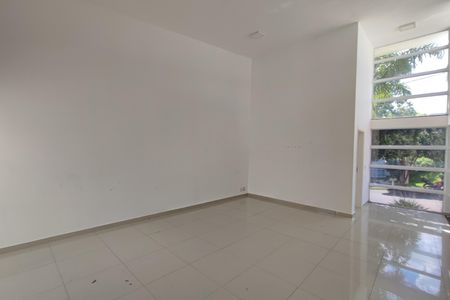 Casa de condomínio à venda com 200m², 3 quartos e 4 vagas Casa de condomínio à venda com 200m², 3 quartos e 4 vagasSala