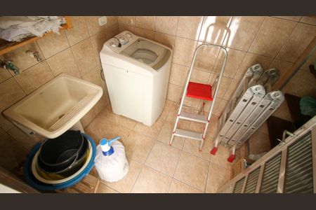 Casa à venda com 200m², 3 quartos e 2 vagas Casa à venda com 200m², 3 quartos e 2 vagasÁrea de Serviço