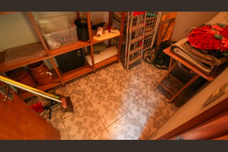 Casa à venda com 200m², 3 quartos e 2 vagas Casa à venda com 200m², 3 quartos e 2 vagasDespensa