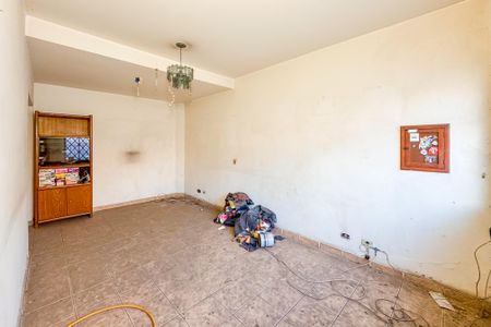 Casa à venda com 100m², 3 quartos e 2 vagas Casa à venda com 100m², 3 quartos e 2 vagasSala