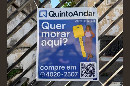 Casa à venda com 100m², 3 quartos e 2 vagas Casa à venda com 100m², 3 quartos e 2 vagasPlaquinha