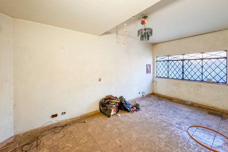 Casa à venda com 100m², 3 quartos e 2 vagas Casa à venda com 100m², 3 quartos e 2 vagasSala