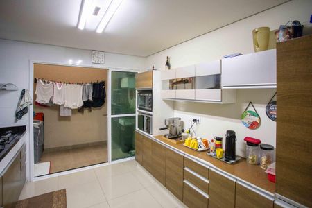 Casa à venda com 127m², 3 quartos e 2 vagasCozinha