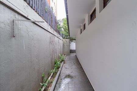 Casa para alugar com 221m², 3 quartos e 4 vagasQuintal