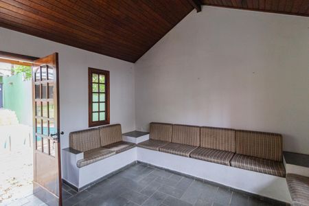 Casa para alugar com 221m², 3 quartos e 4 vagasPiscina