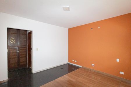 Casa para alugar com 221m², 3 quartos e 4 vagasSuíte