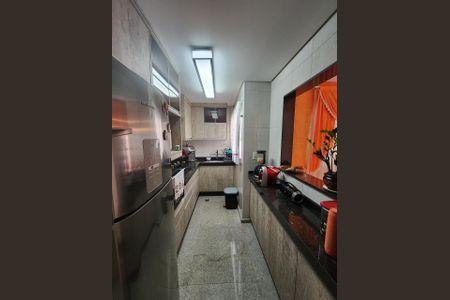Apartamento à venda com 192m², 3 quartos e 2 vagas Apartamento à venda com 192m², 3 quartos e 2 vagasCozinha