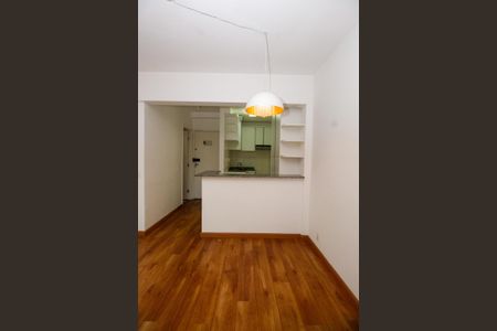 Apartamento para alugar com 67m², 2 quartos e 2 vagasSala