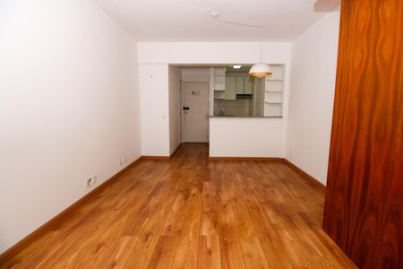 Apartamento para alugar com 67m², 2 quartos e 2 vagasSala