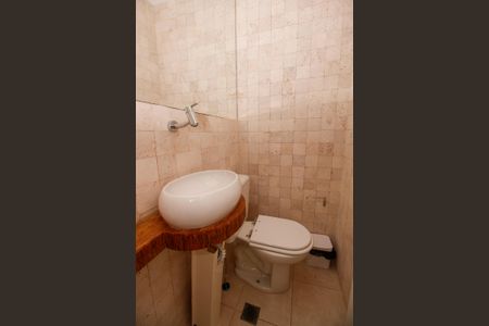 Apartamento para alugar com 67m², 2 quartos e 2 vagasLavabo