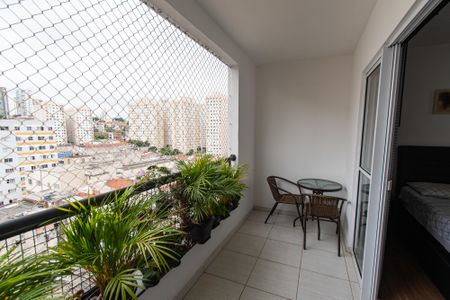 Apartamento à venda com 36m², 1 quarto e 1 vaga Apartamento à venda com 36m², 1 quarto e 1 vagaVaranda