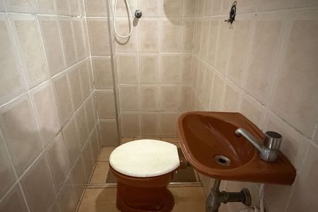 Apartamento para alugar com 74m², 2 quartos e 1 vaga Apartamento para alugar com 74m², 2 quartos e 1 vagaBanheiro da Suíte