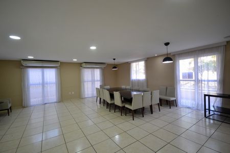 Apartamento para alugar com 47m², 2 quartos e 1 vagaÁrea comum - Salão de festas