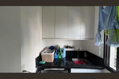 Apartamento à venda com 90m², 3 quartos e 2 vagas Apartamento à venda com 90m², 3 quartos e 2 vagasÁrea de Serviço